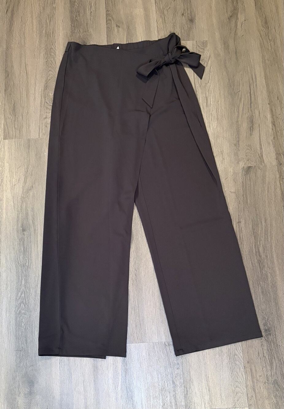 Halara Women’s Black Wide-Leg Pants Cross Over Tie Waist Size Large